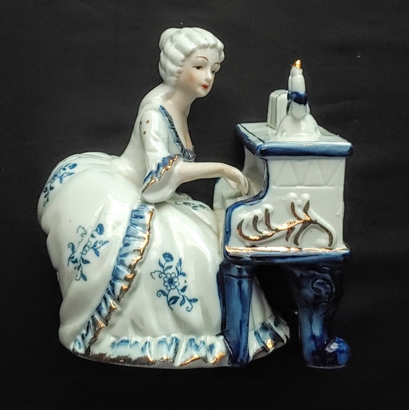 Other - Vintage porcelain woman playing piano figurine